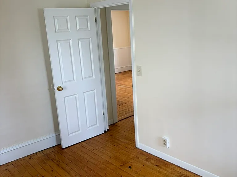 21 Franklin St #A — Photo 11