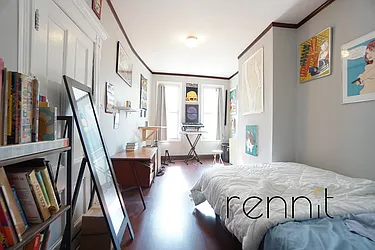 Rented by Rennit Inc.