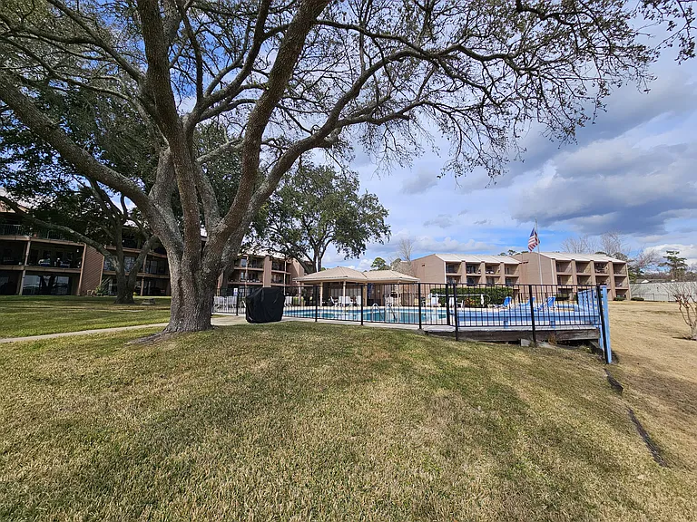15575 Marina Dr #323A — Photo 34