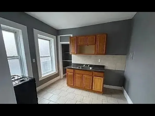 222 Roseville Ave #403, Newark, NJ 07107