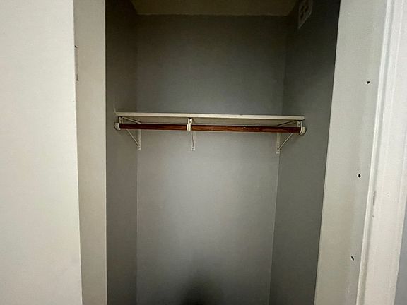 4th image of 900 North St #1