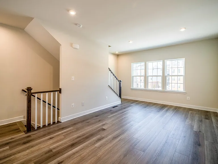 14064 Sunrise Valley Dr — Photo 16