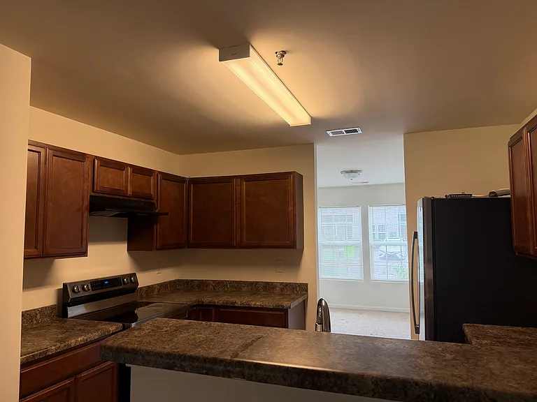 6243 Ellenwood Dr — Photo 24