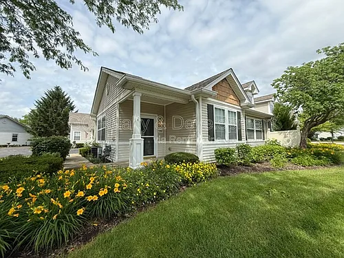 12961 Pennsylvania Ave Photo 1