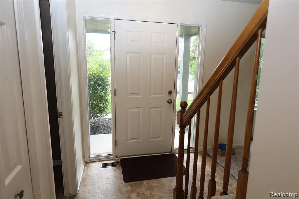 3 bed, 2.5 bath, 1791 sqft, $2,699 — Photo 4
