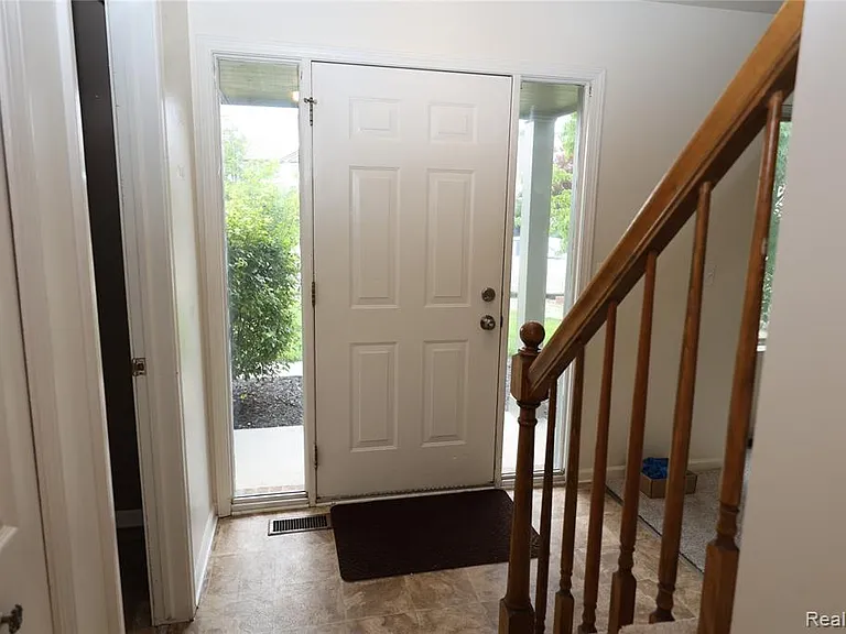 3361 Milcroft Ct — Photo 22