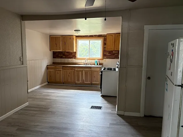 109 Walnut Ave — Photo 6