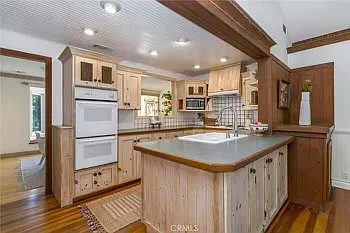 10204 La Canada Way — Photo 3