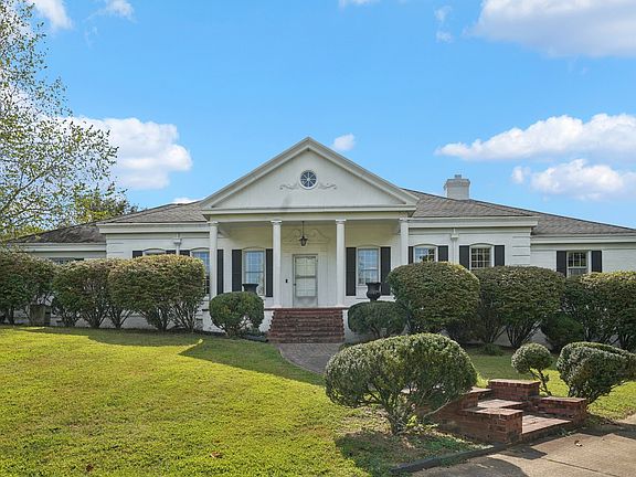 3rd image of 708 S Brittain St