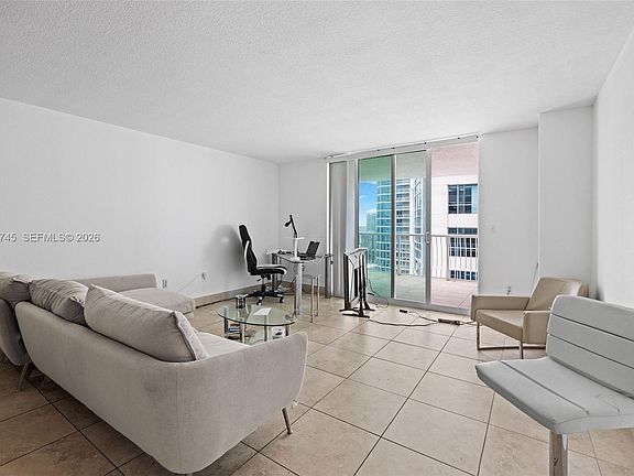 5th image of 1200 Brickell Bay Dr APT 3714
