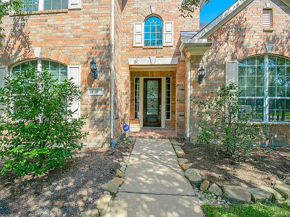 3rd image of 6110 Sienna Arbor Ln