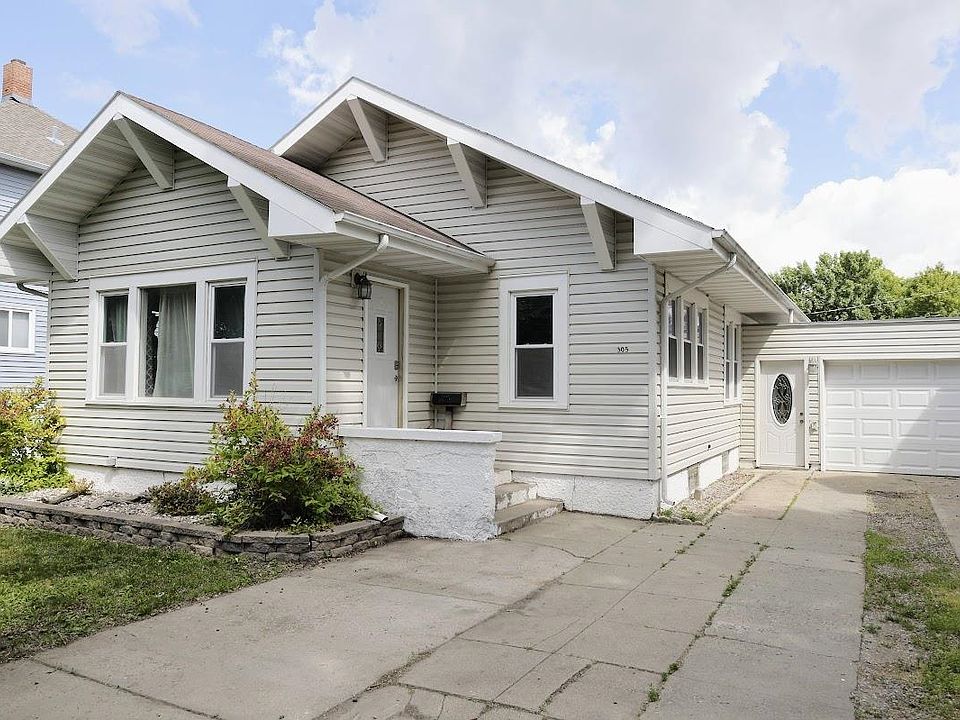1st image of 305 8th St NE