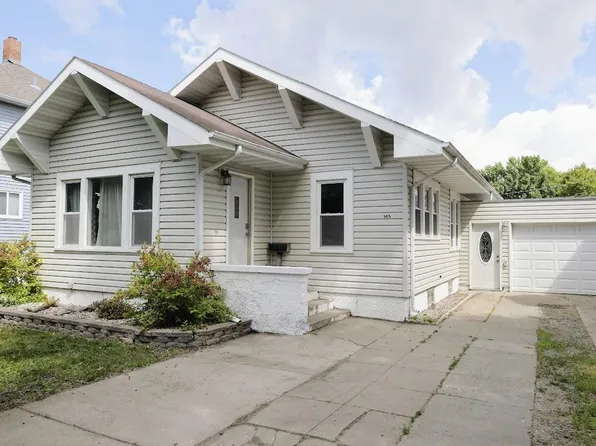 305 8th St NE, Devils Lake, ND 58301