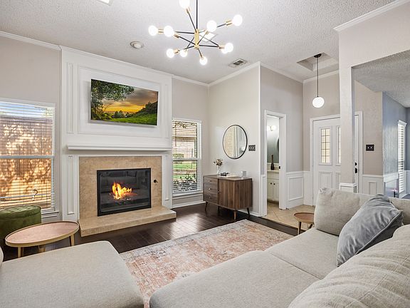 3rd image of 2807 Silverspring Rd