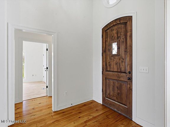 5th image of 108 Leppingwell Dr