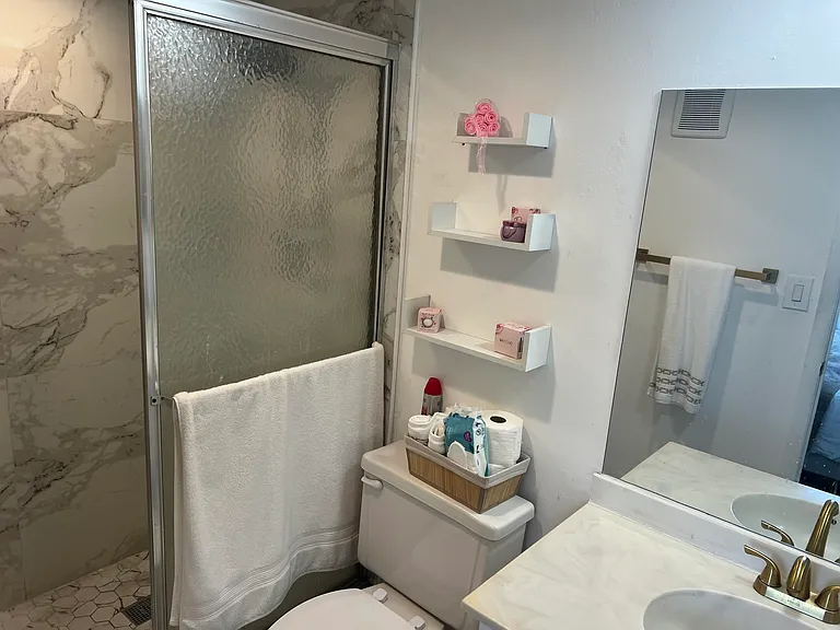 6301 N University Dr — Photo 9