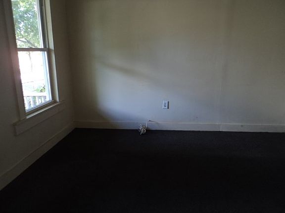 3rd image of 666 Orchard St