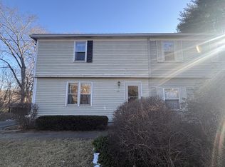 44 S East St, Amherst, MA 01002