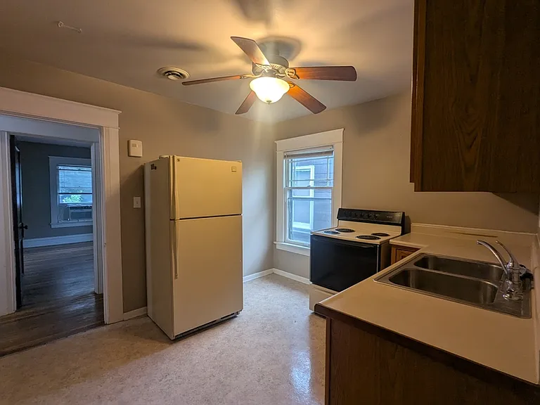 412 W Cesar E Chavez Ave #2 — Photo 14