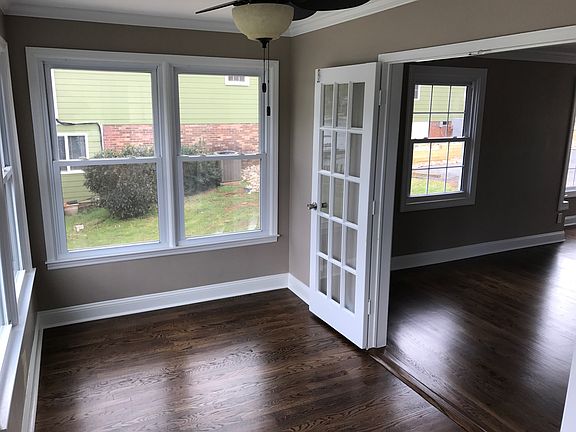 Sunroom/French doors to den