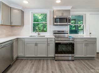 555 Shearers Rd, Mooresville, NC 28115