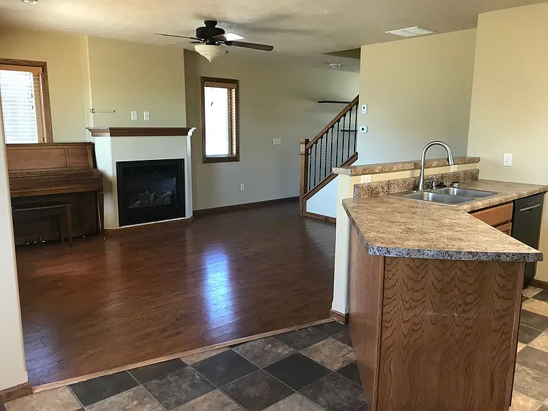 2917 S Purdue Ave — Photo 10