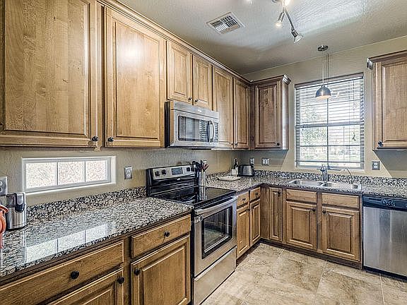 5th image of 10105 E Isabella Ave