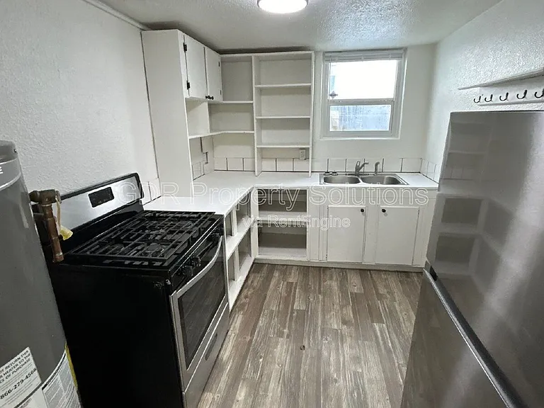 3209 Burton Ave SE #3219-1/2 — Photo 6