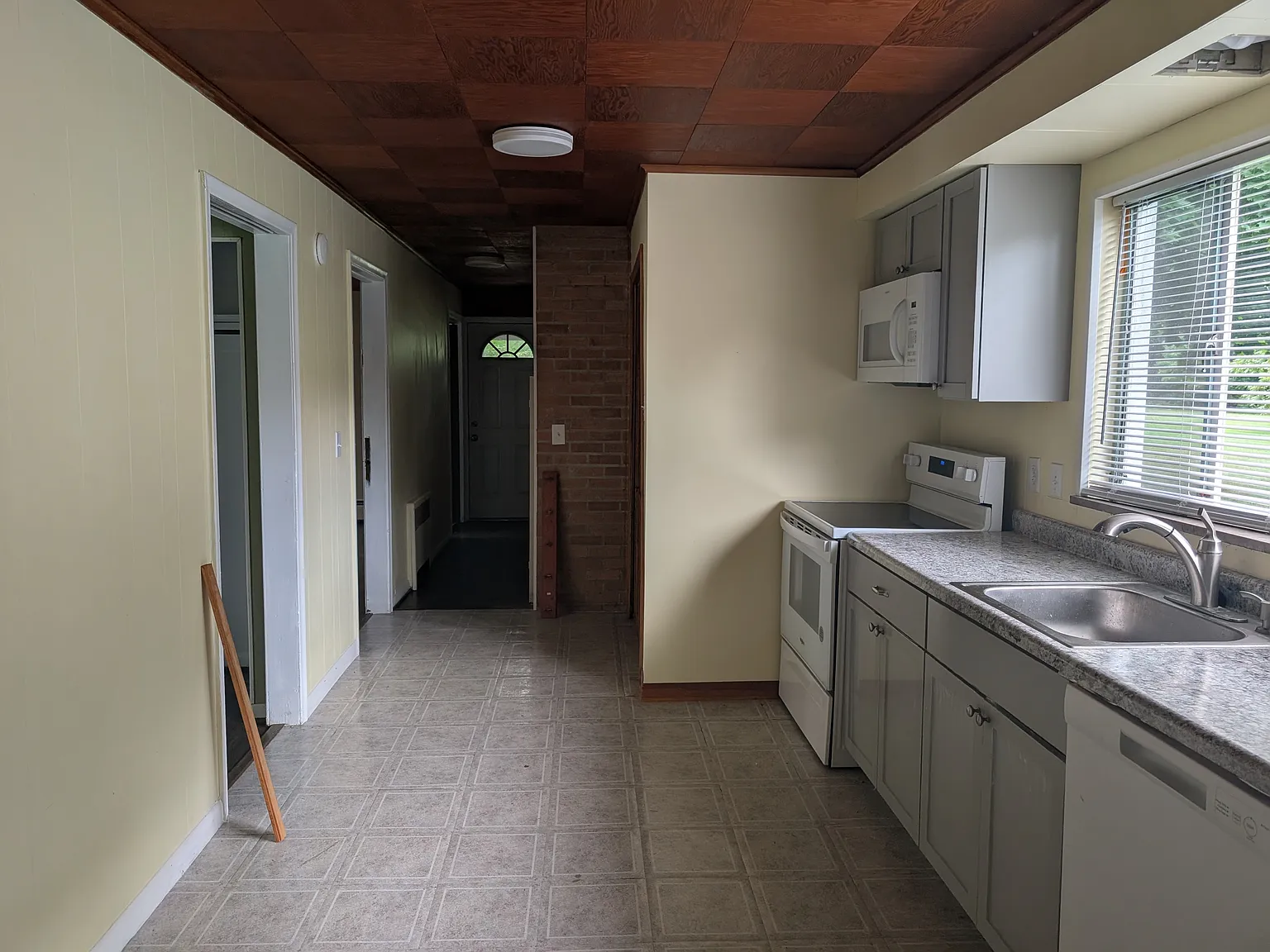 1 bed, $1,000 — Photo 3