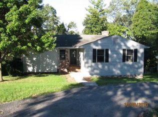 5808 Oakland Blvd, Roanoke, VA 24019