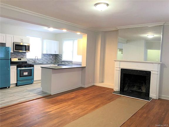 3rd image of 4024 Secor Ave