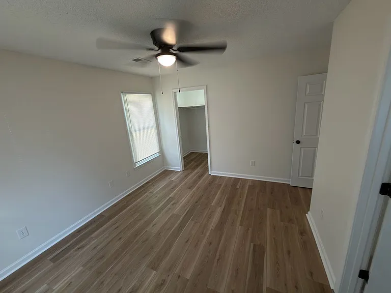 129 Misty Oak Rd — Photo 1