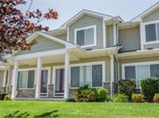 2301 Hart Ave APT 5, Des Moines, IA 50320