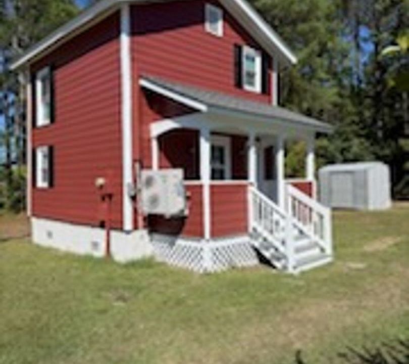1st image of 736 Weaver St
