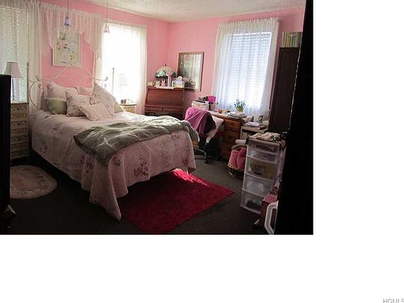 2nd image of 33 Beattie Ave