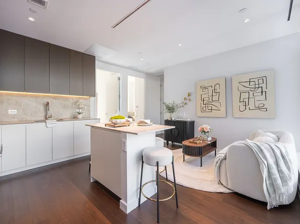 27-20 42nd Rd #4A, Long Island City, NY 11101