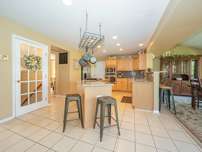 903 Maplewood Dr — Photo 66