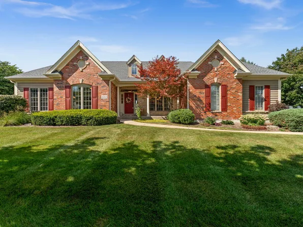 3401 Winding Meadow Ln, Geneva, IL 60134