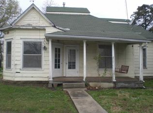 201 N Maple St, Appleton City, MO 64724