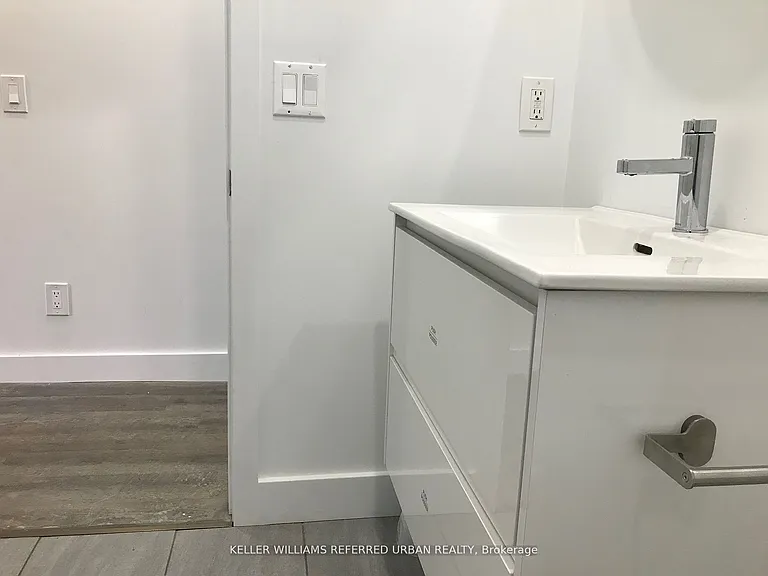 344 Bartlett Ave N #3 — Photo 10