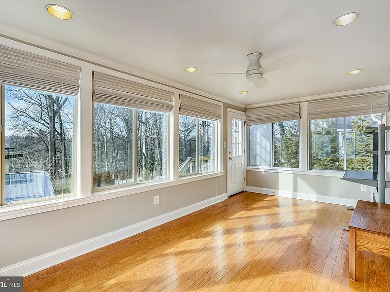 10202 Frederick Ave — Photo 19