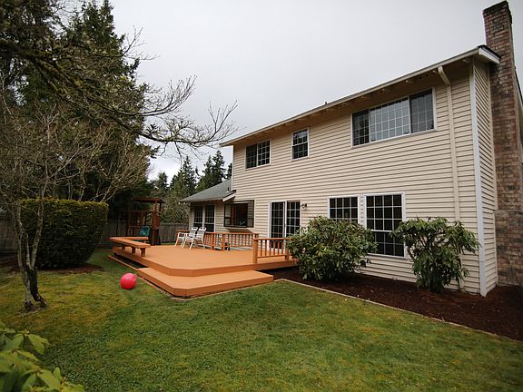 5th image of 4907 159th Pl SE