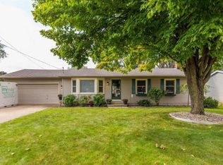 1606 Fairview St, Jenison, MI 49428