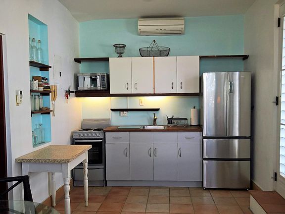 Apt 2 Kitchen-Dining, new kitchen stainless appliances, inve
