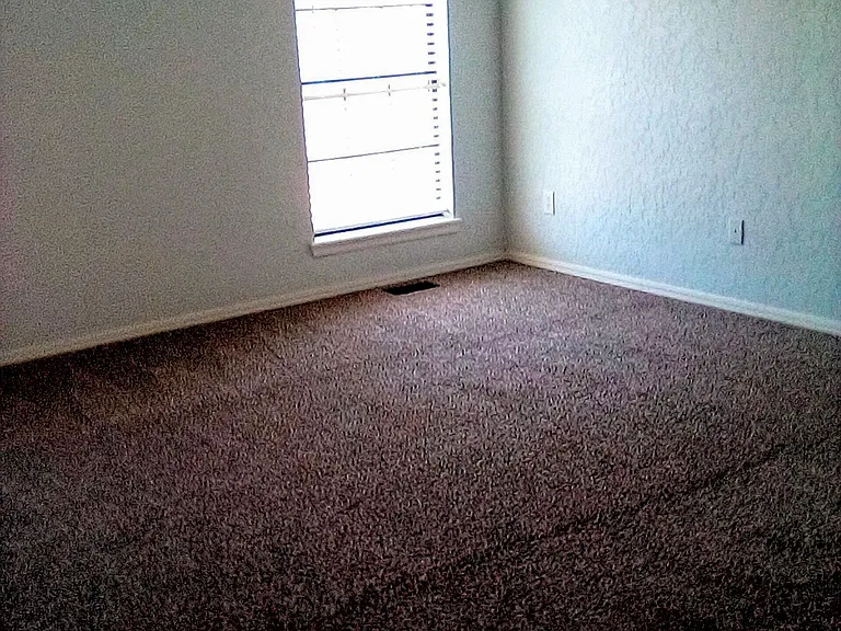 8229 N McKee Blvd — Photo 18