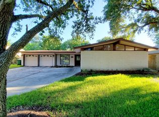 5810 W Bellfort St, Houston, TX 77035