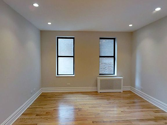 3rd image of 10920 Queens Blvd APT 1H
