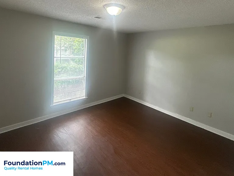 732 Tampa Ave — Photo 12
