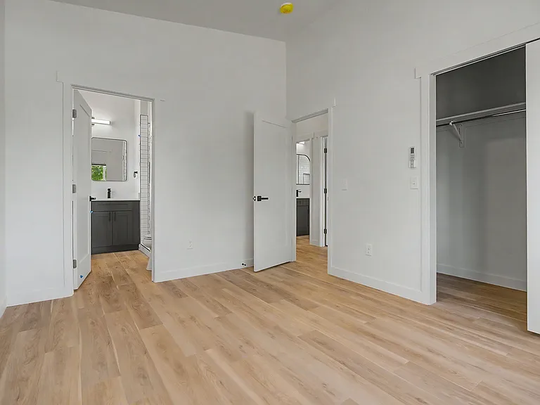 1102 Chipeta Ave — Photo 9