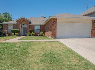 1029 Bonanza Dr, Arlington, TX 76001